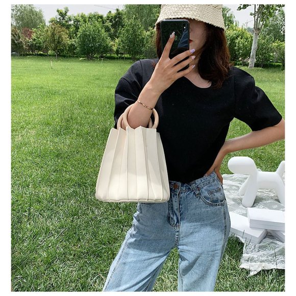 Unbranded Handbags - Fabulous basket bag in Creme